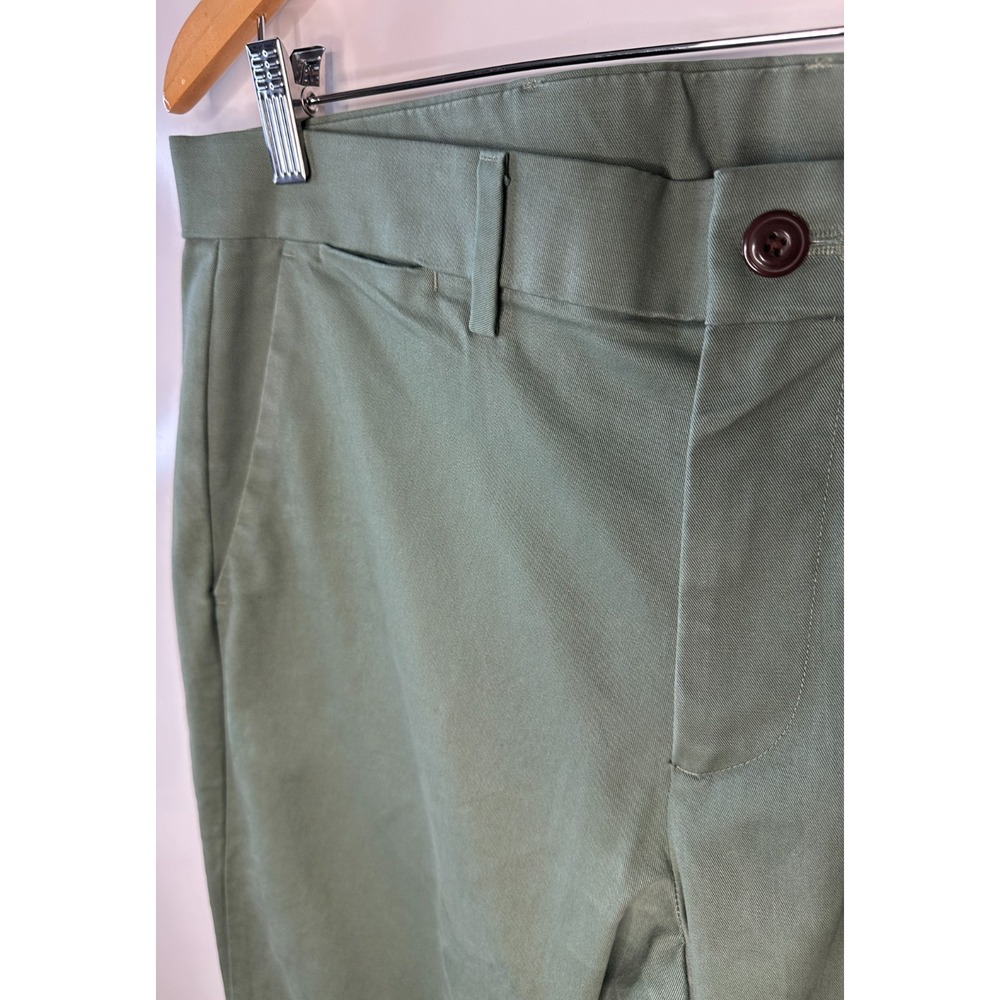 Gap Modern Skinny Performance Khakis Men's Size 34 x 34 Olive Green Chino Pants - Picture 4 of 13